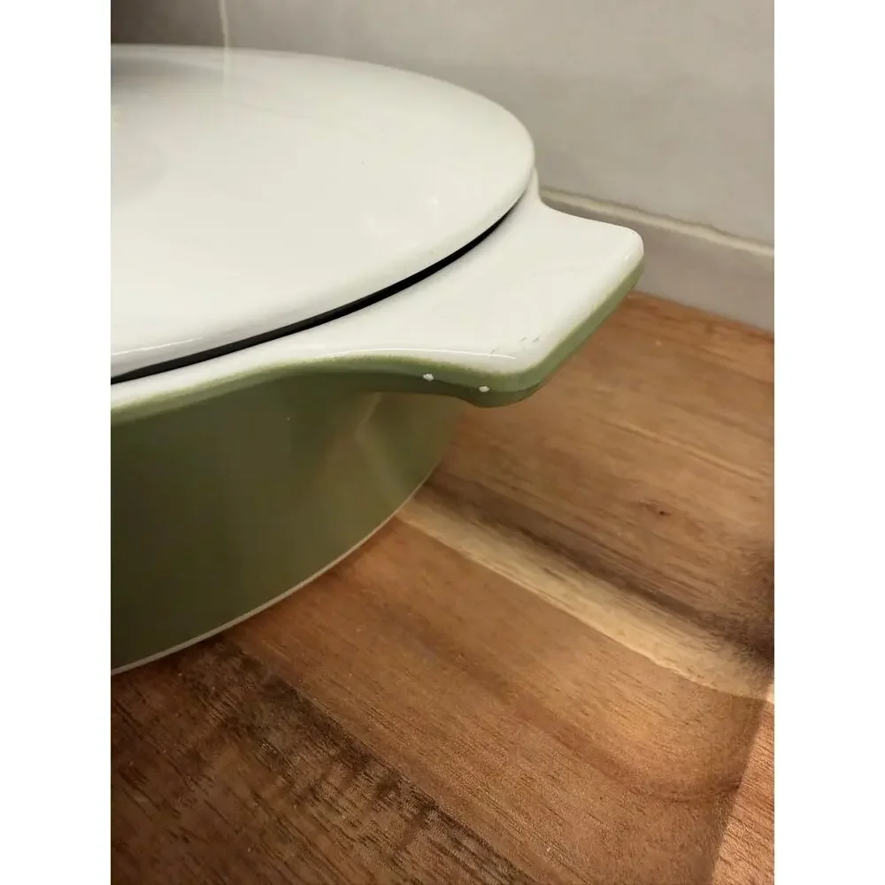 Vintage Corning Ware Avocado Green Circular Casserole‎ Dish with Lid One Quart